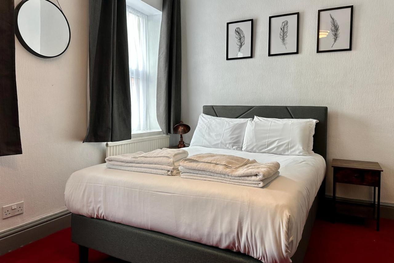 The Derby Hotel Barrow-in-Furness ภายนอก รูปภาพ