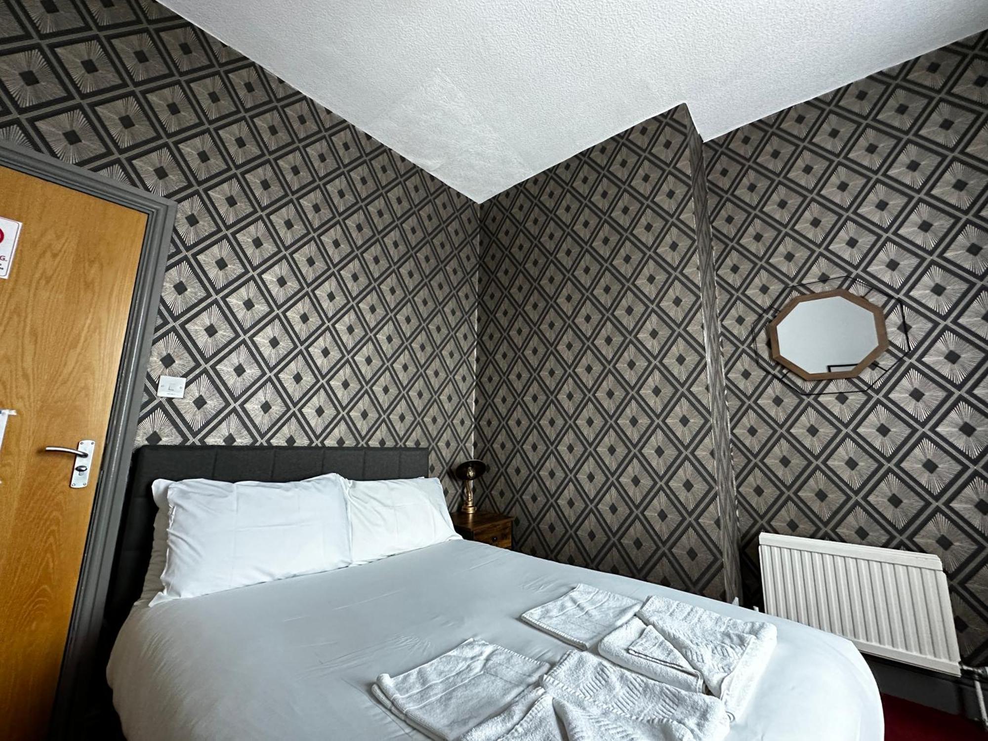 The Derby Hotel Barrow-in-Furness ภายนอก รูปภาพ