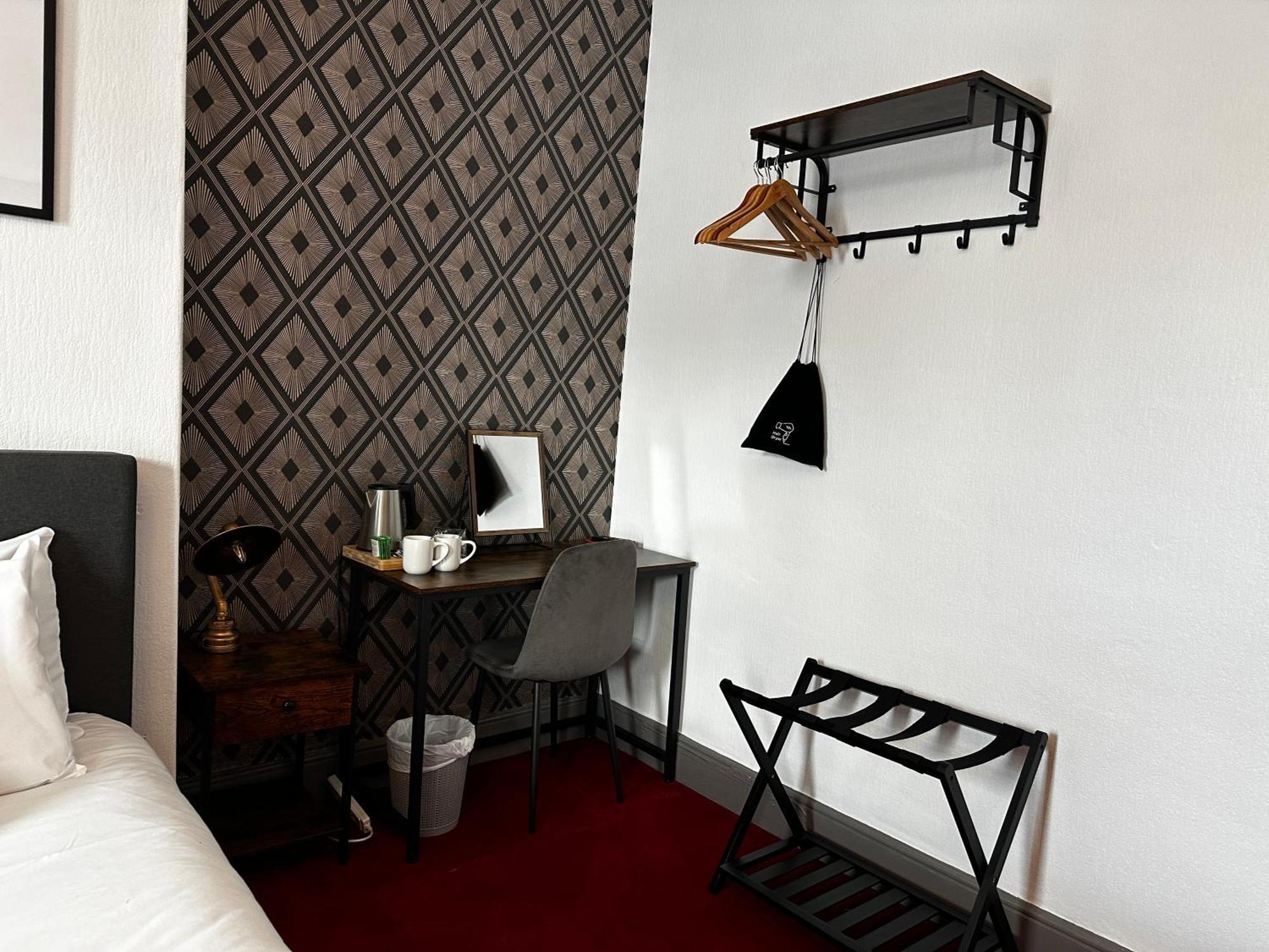 The Derby Hotel Barrow-in-Furness ภายนอก รูปภาพ