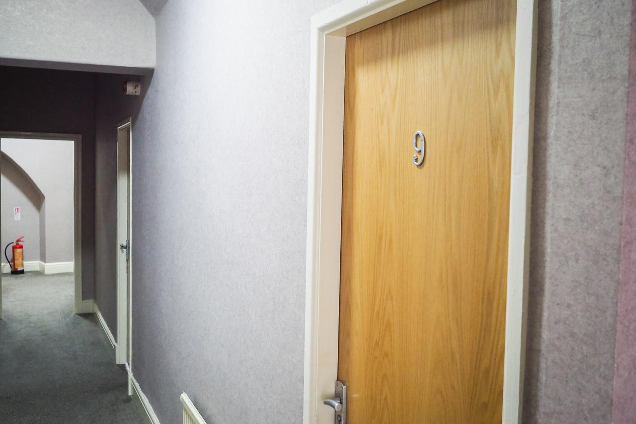 The Derby Hotel Barrow-in-Furness ภายนอก รูปภาพ